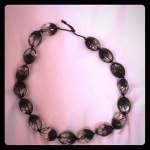 Black chunky necklace
